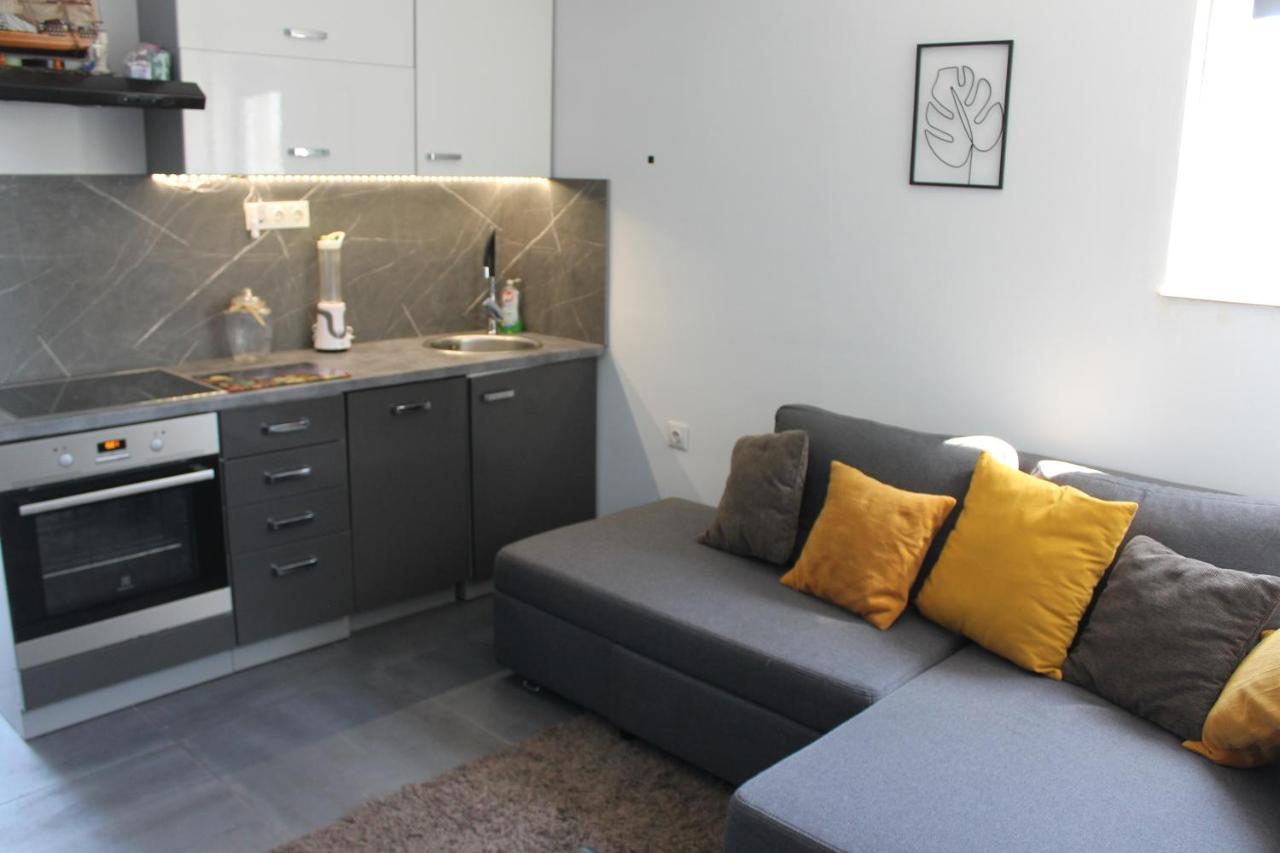 Ferienwohnung Cozy Corners Nin Exterior foto